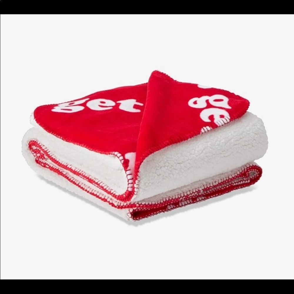 Victoria Secret Sherpa blanket